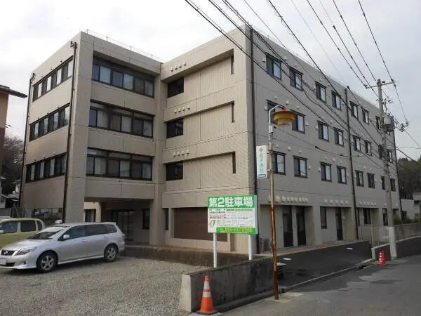 【介護職／福山市】 有料老人ホームハウスカ青葉　　(正社員)の画像1
